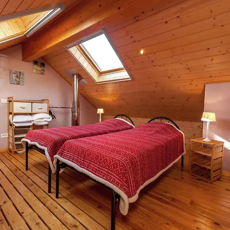 La Roche Cozy Forest Escape Dom wakacyjny *