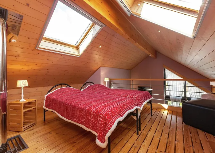 La Roche Cozy Forest Escape *